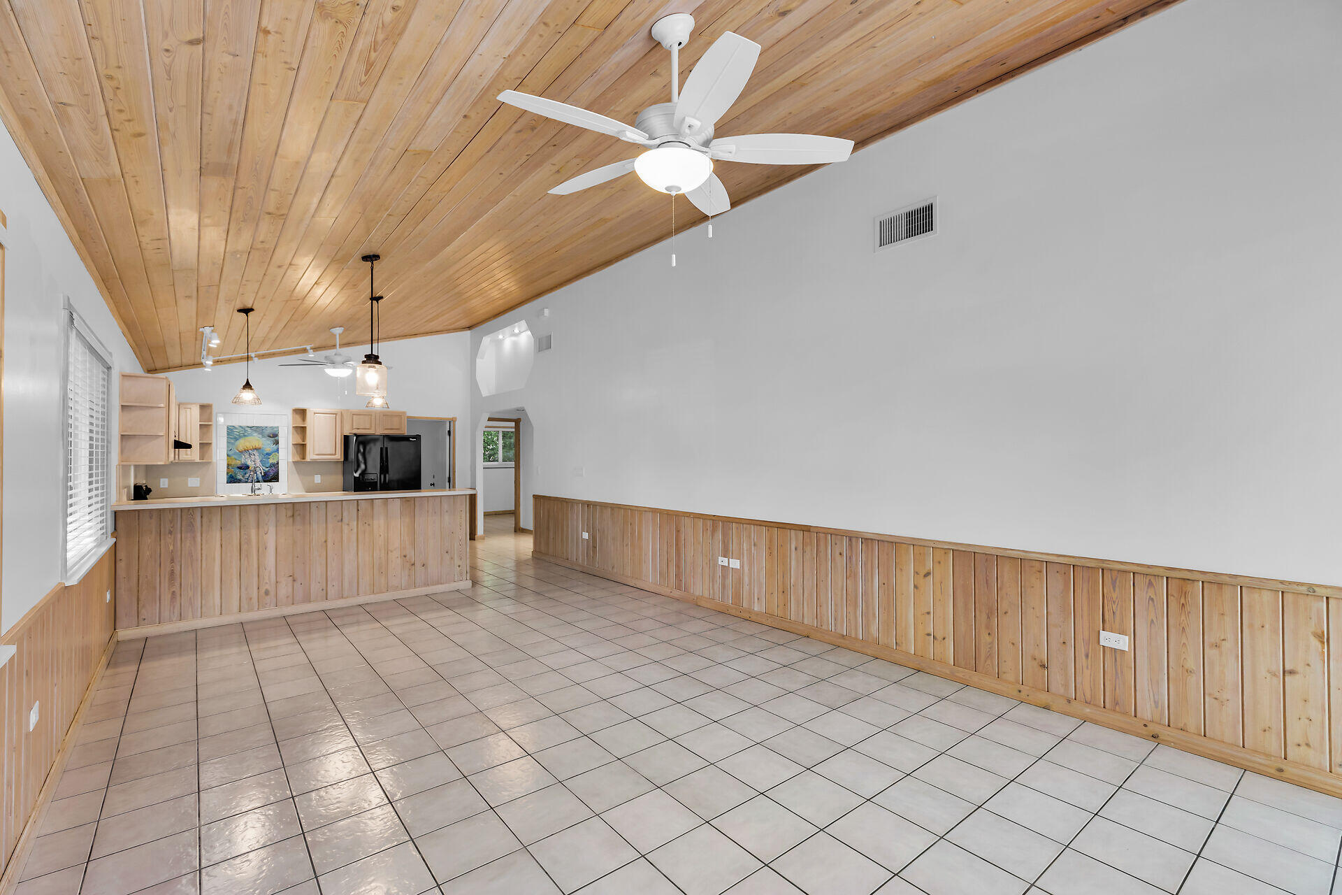 320 Sound Drive Key Largo, FL 33037 - Photo 19 of 48 a view of an empty room