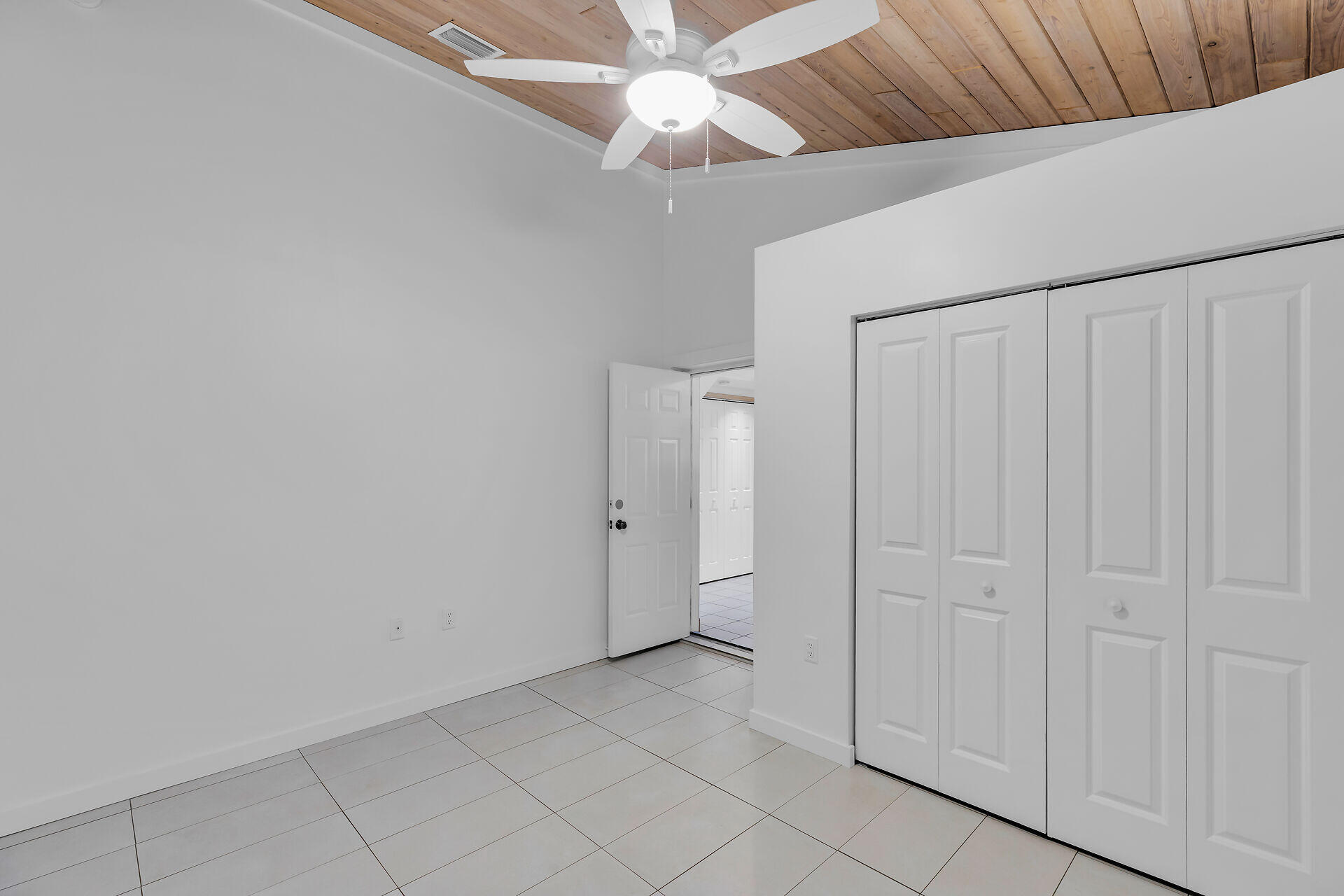 320 Sound Drive Key Largo, FL 33037 - Photo 37 of 48 a view of a livingroom with an entryway
