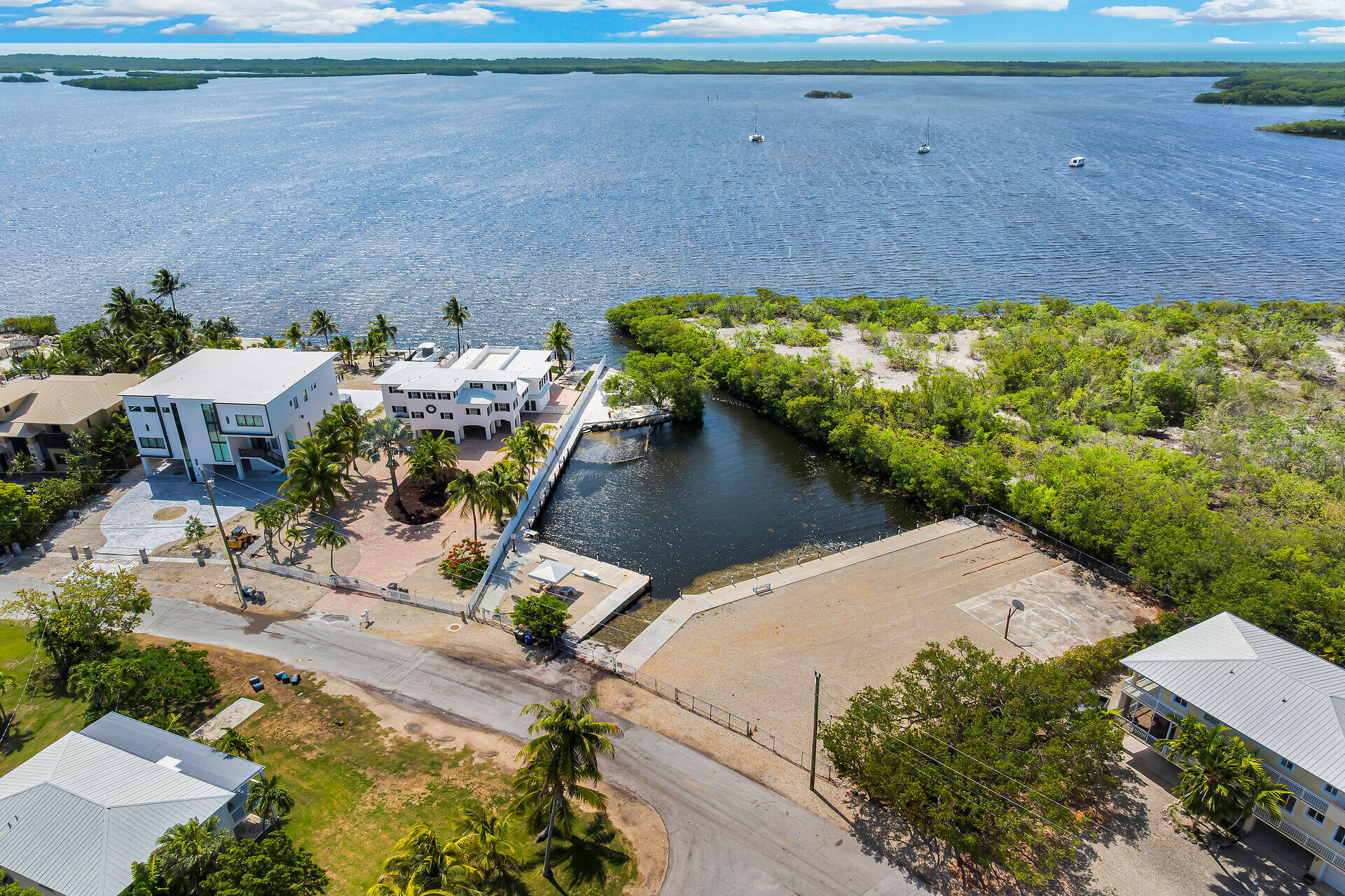 320 Sound Drive Key Largo, FL 33037 - Photo 8 of 48