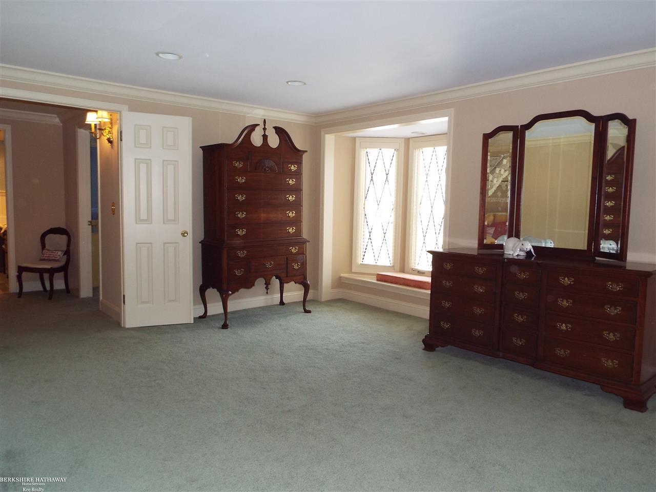 1415 Springwood Lane Rochester, MI 48309 - Photo 49 of 68 WINDOW SEAT