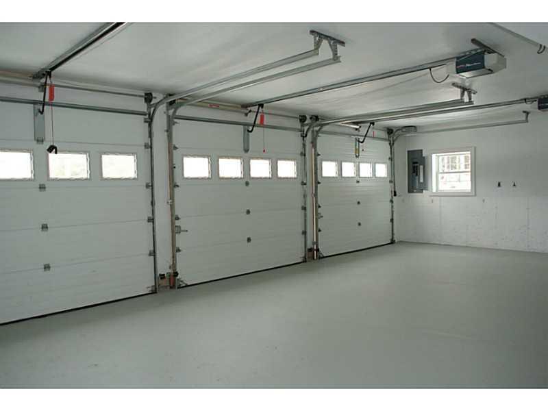 694 Church Hill Road Leeds, ME 04263 - Photo 11 of 31 Parking Lot/Garage.