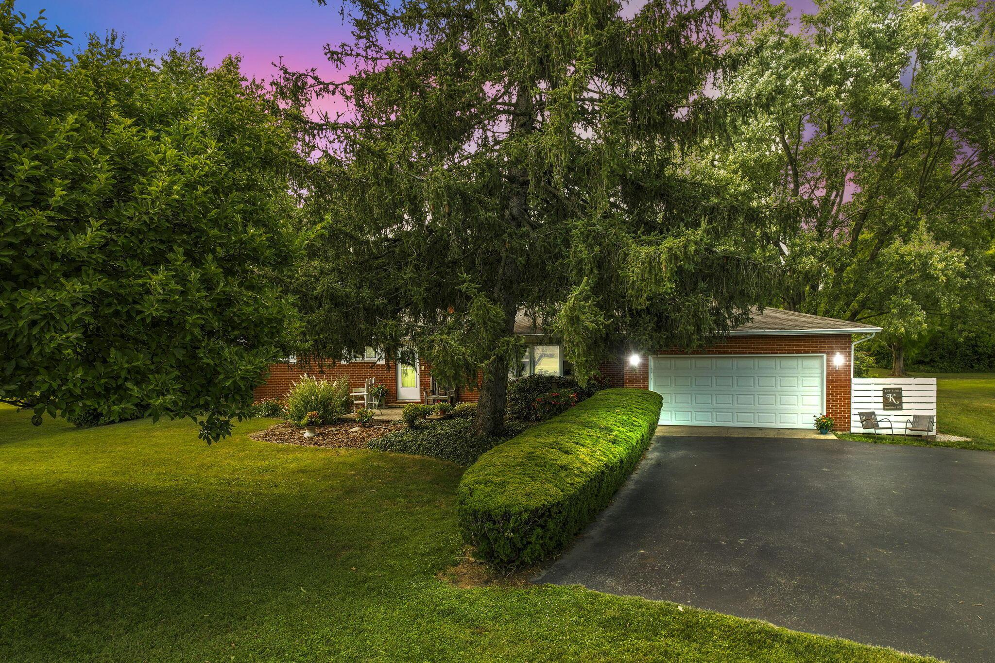 105 Russell Road Southwest Reynoldsburg, OH 43068 - Photo 84 of 84 Twilight