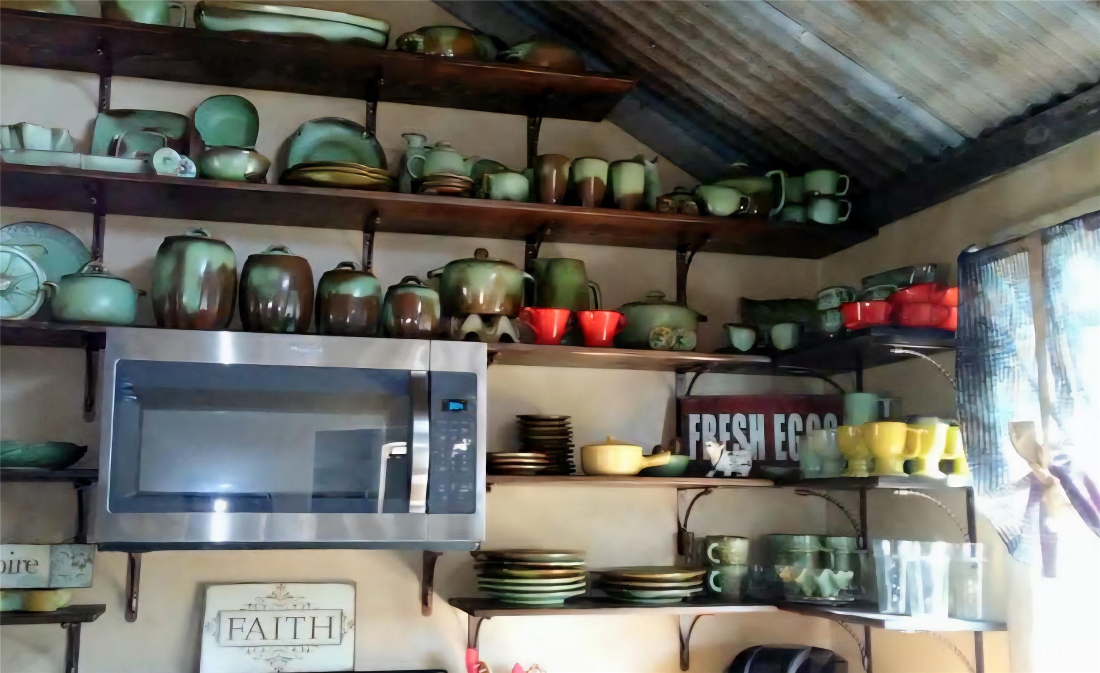 1332 Short Road Vanderpool, TX 78885 - Photo 33 of 44 a kitchen with lots of counter top space