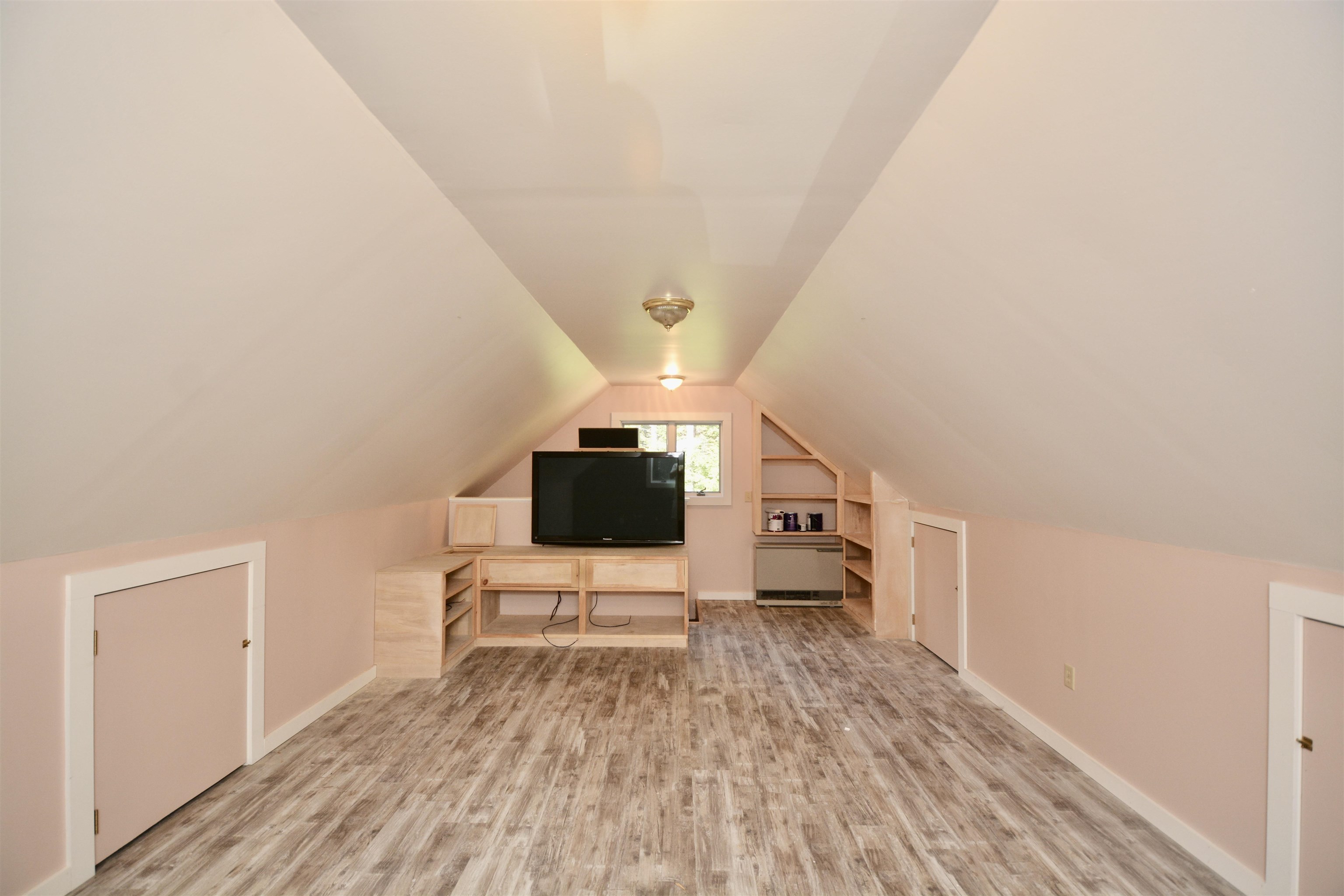 51 Rd Round The Lake Grantham, NH 03753 - Photo 19 of 23