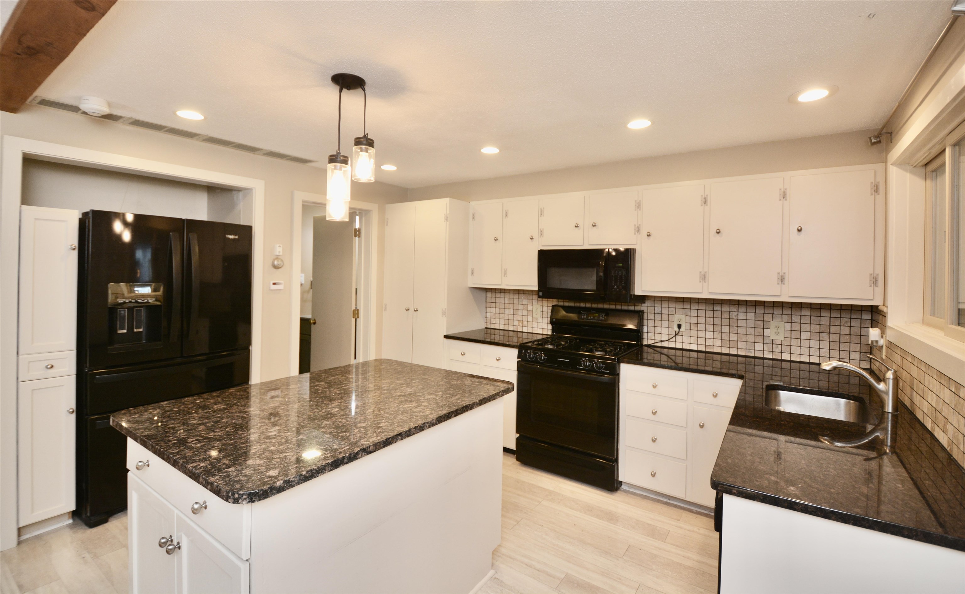 51 Rd Round The Lake Grantham, NH 03753 - Photo 6 of 23