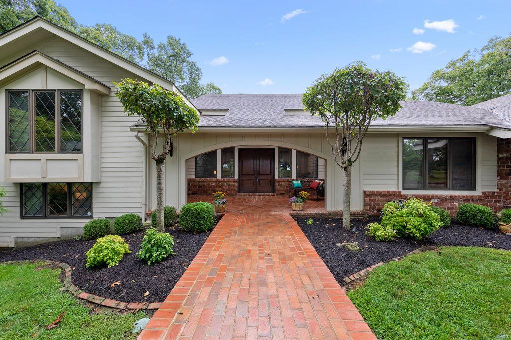 16468 Horseshoe Ridge Road Chesterfield, MO 63005 - Photo 3 of 62 Gallery Image 3