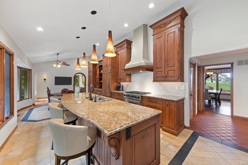 16468 Horseshoe Ridge Road Chesterfield, MO 63005 - Photo 6 of 62 Gallery Image 6