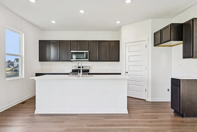 $464,990 | 1819 Legacy Pointe Boulevard, Plainfield, IL 60586