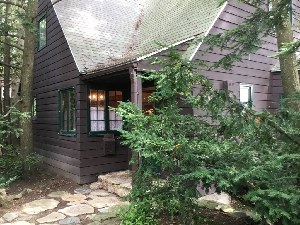 10 Bancroft Tower Road Worcester, MA 01609 - Photo 1 of 21 Gallery Image 1