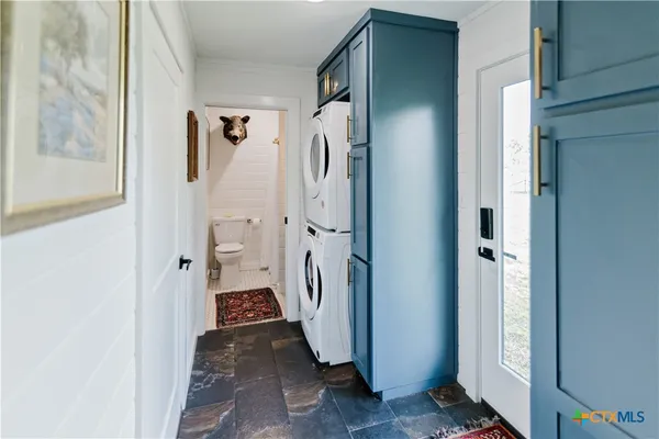 $319,000 | 522 Mulberry Road, Cuero, TX 77954