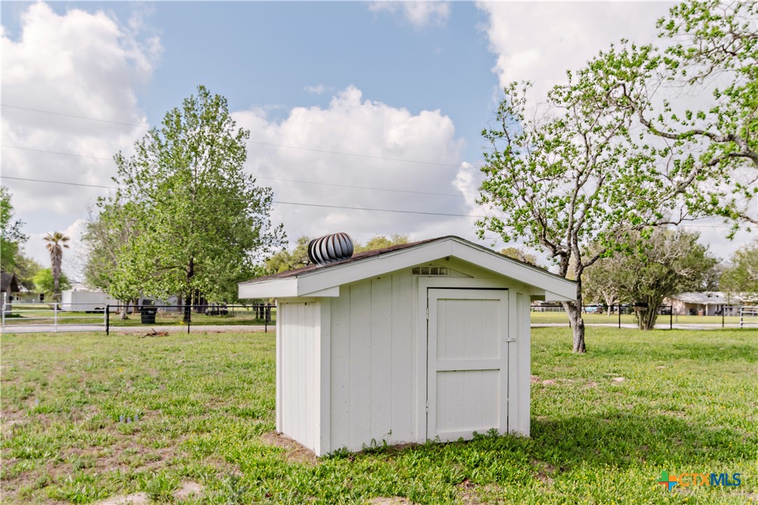 522 Mulberry Road Cuero, TX 77954 - Photo 26 of 32