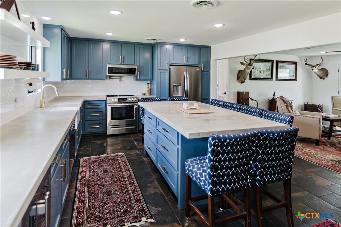 522 Mulberry Road Cuero, TX 77954 - Photo 5 of 32