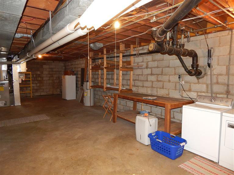 1511 Beacon Hill Road Lexington, KY 40504 - Photo 29 of 37 Photo 30