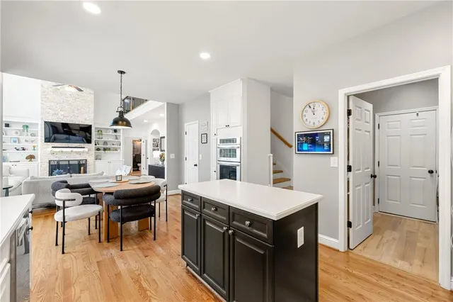 $990,000 | 12579 Huntington Trace, Alpharetta, GA 30005