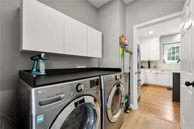 $990,000 | 12579 Huntington Trace, Alpharetta, GA 30005