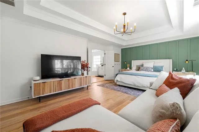 $990,000 | 12579 Huntington Trace, Alpharetta, GA 30005