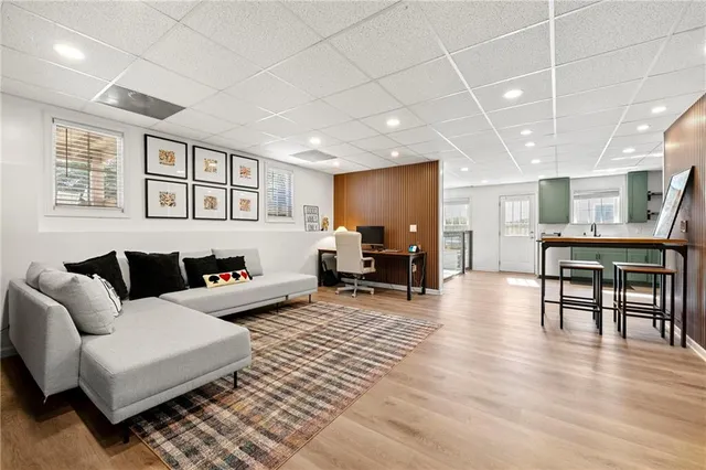 $990,000 | 12579 Huntington Trace, Alpharetta, GA 30005