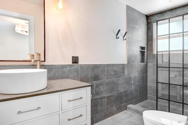 $895,000 | 377 West Spain Street, Sonoma, CA 95476