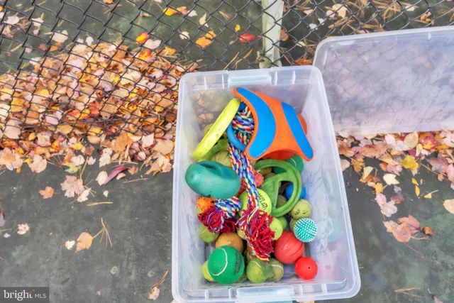 $384,995 | 3379 Lakeside View Drive, Falls Church, VA 22041