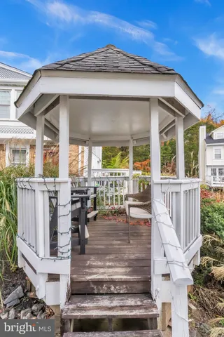 $384,995 | 3379 Lakeside View Drive, Falls Church, VA 22041