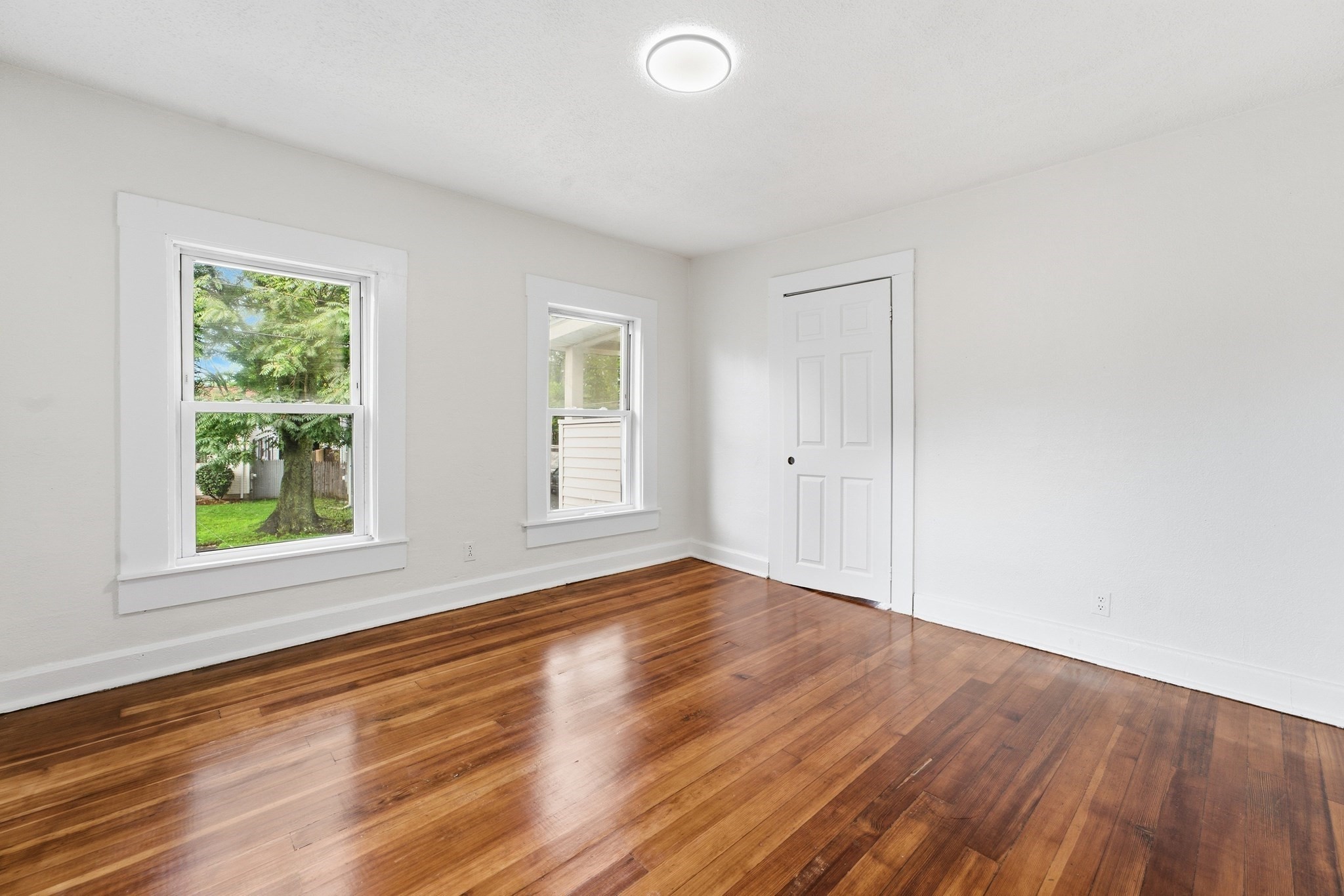 73 Jasper Street Springfield, MA 01109 - Photo 24 of 38 Gallery Image 24