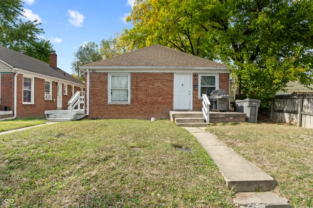 $155,000 | 932-934 North Leland Avenue, Indianapolis, IN 46219