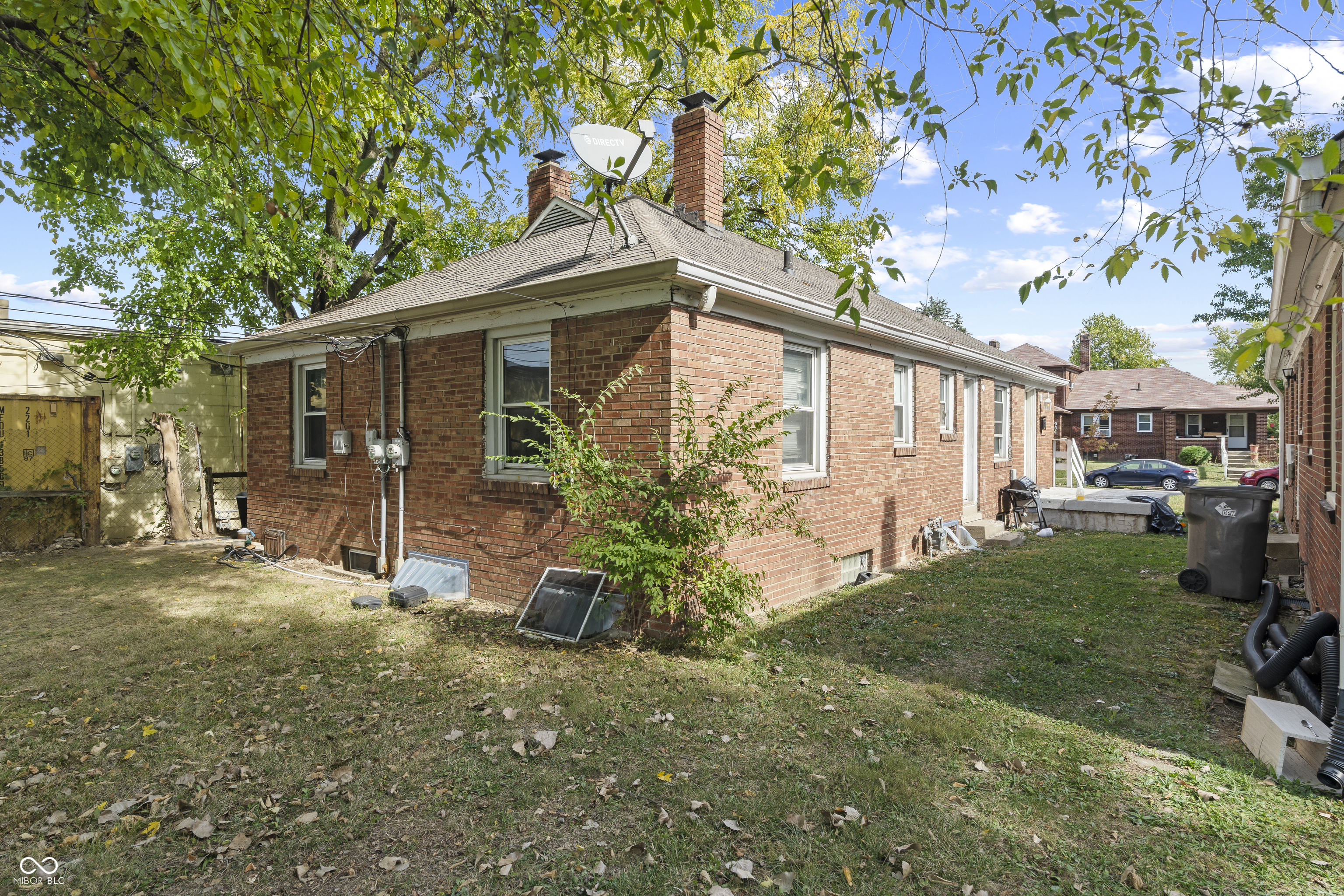 932-934 North Leland Avenue Indianapolis, IN 46219 - Photo 4 of 6