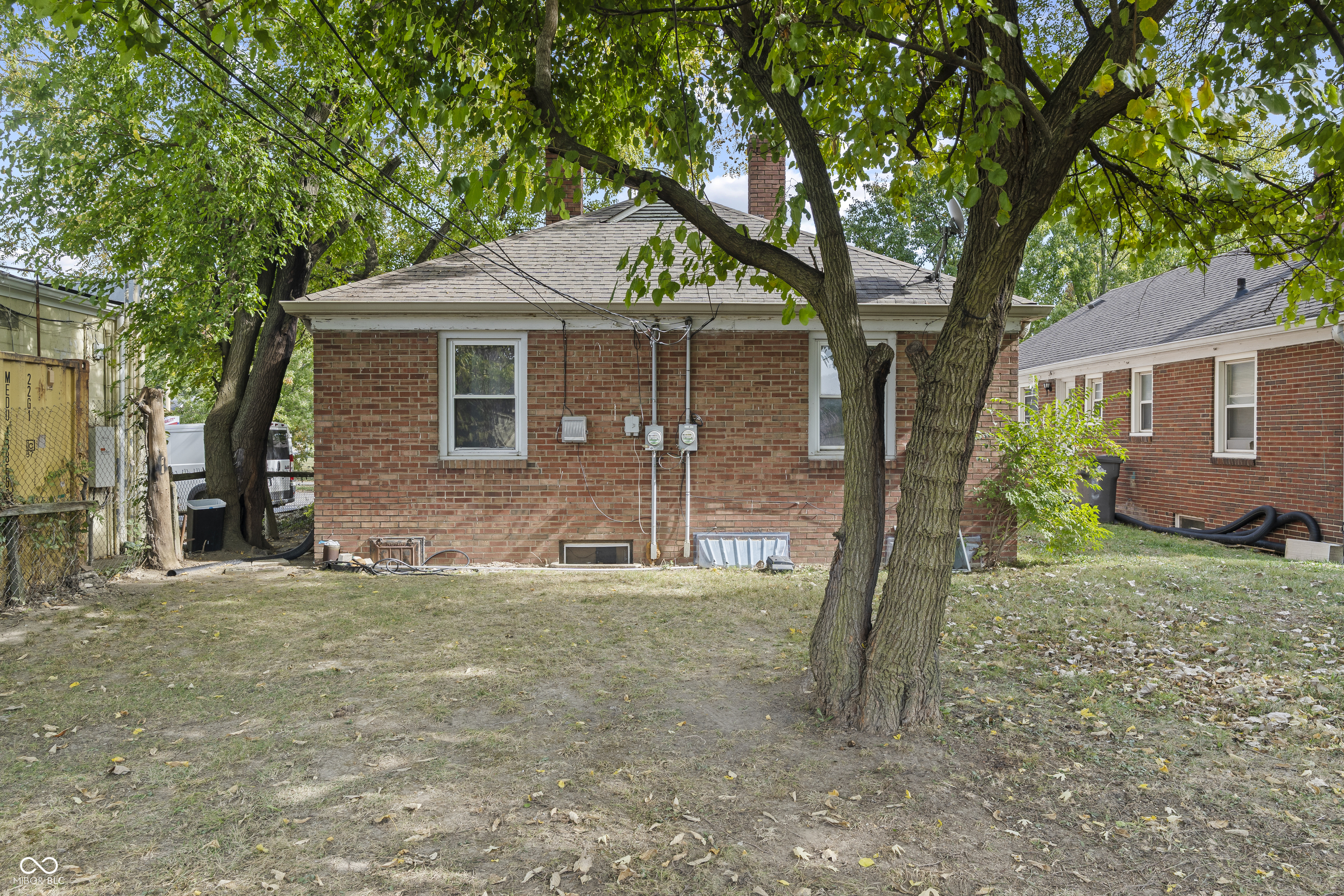 932-934 North Leland Avenue Indianapolis, IN 46219 - Photo 5 of 6