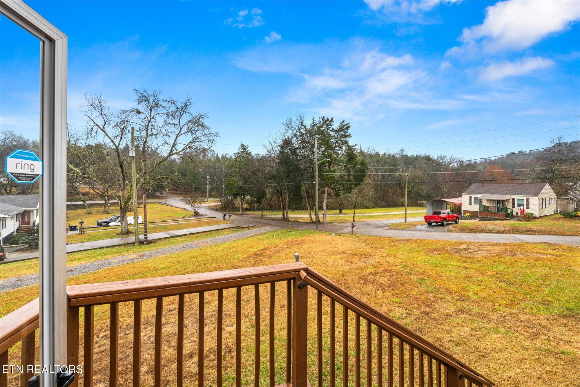 5220 McNutt Road Knoxville, TN 37920 - Photo 4 of 36 04-5220-McNutt-Rd-Knoxville-TN-4