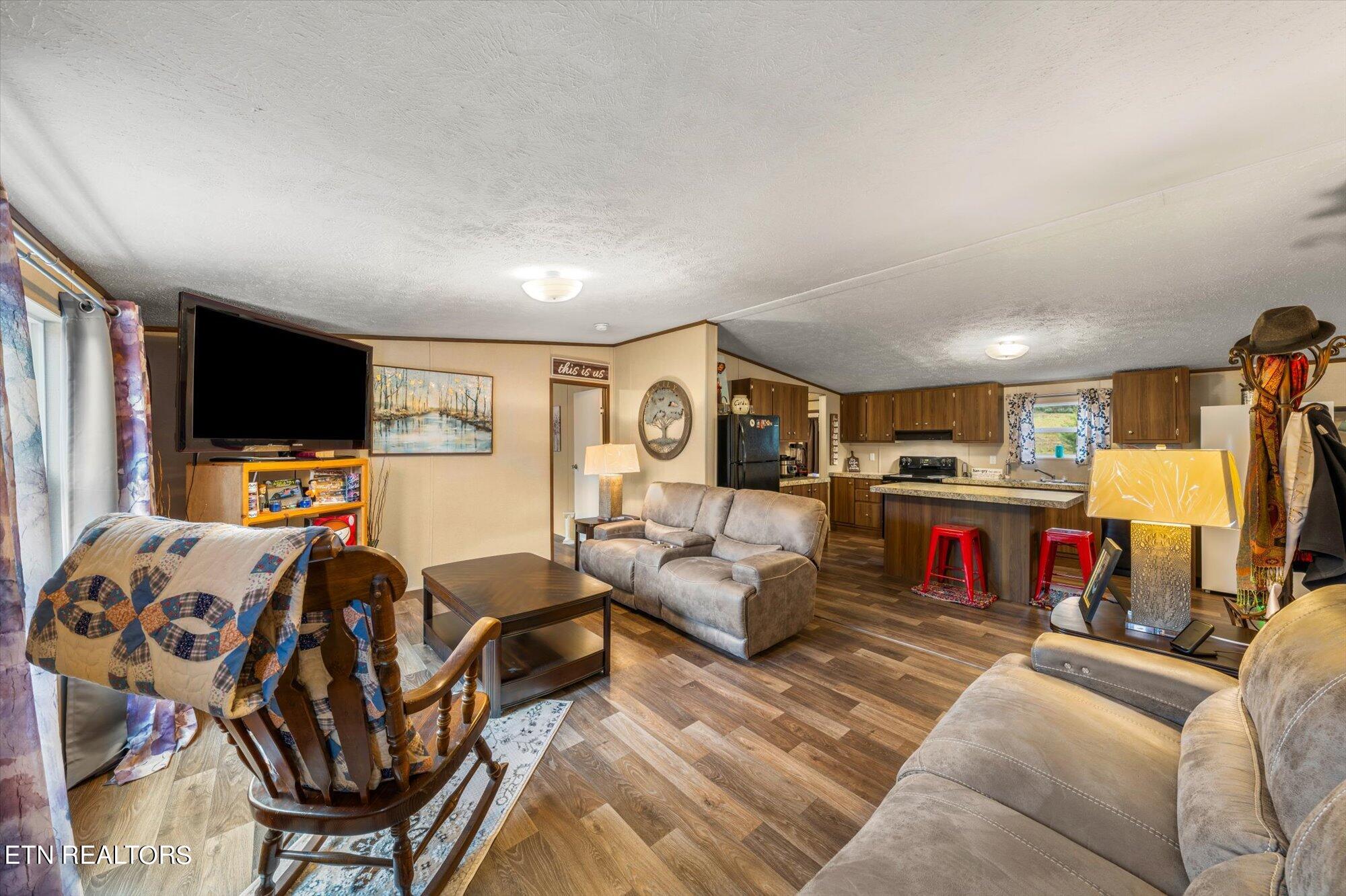 5220 McNutt Road Knoxville, TN 37920 - Photo 6 of 36 06-5220-McNutt-Rd-Knoxville-TN-6