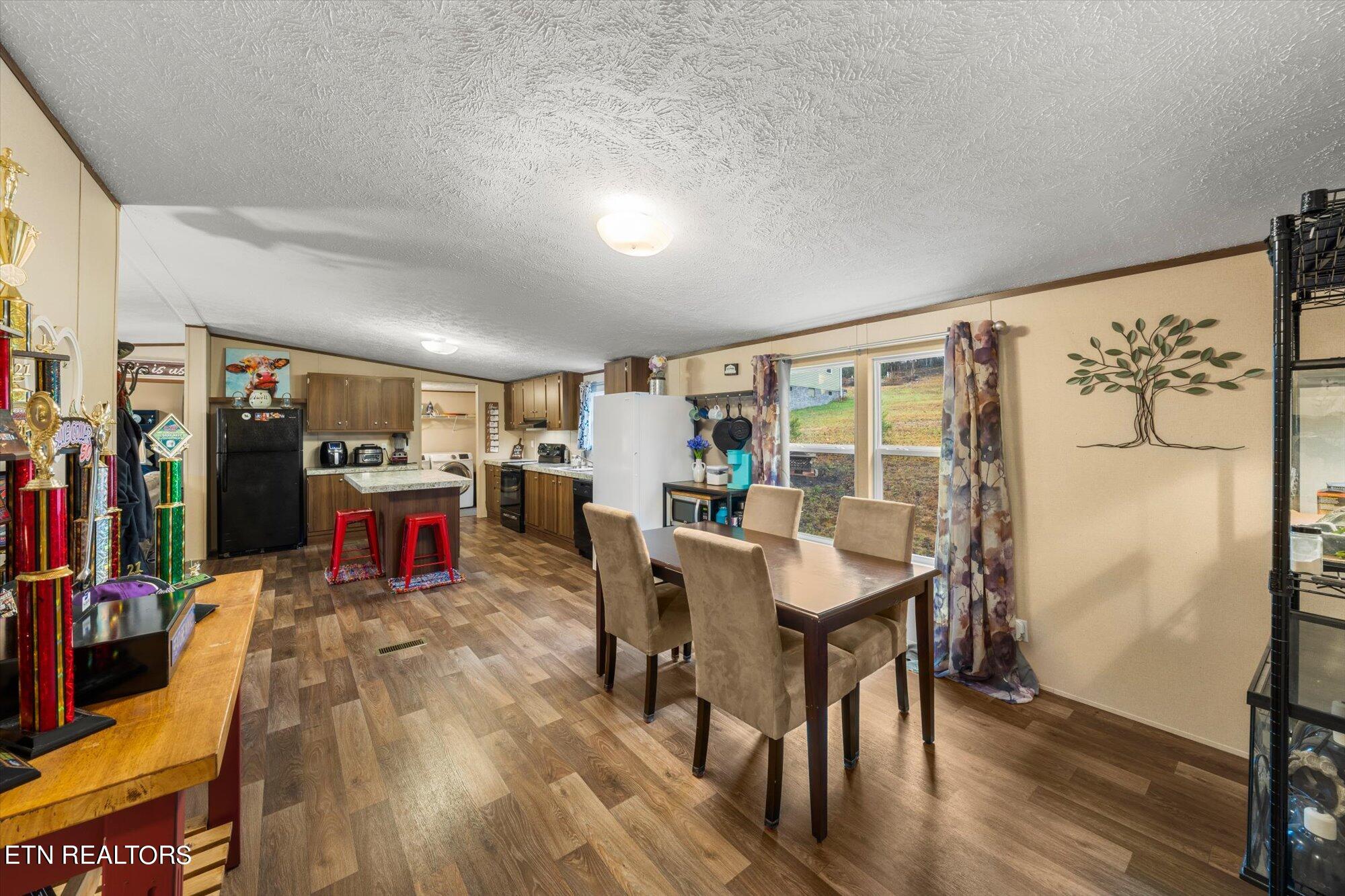 5220 McNutt Road Knoxville, TN 37920 - Photo 9 of 36 09-5220-McNutt-Rd-Knoxville-TN-9