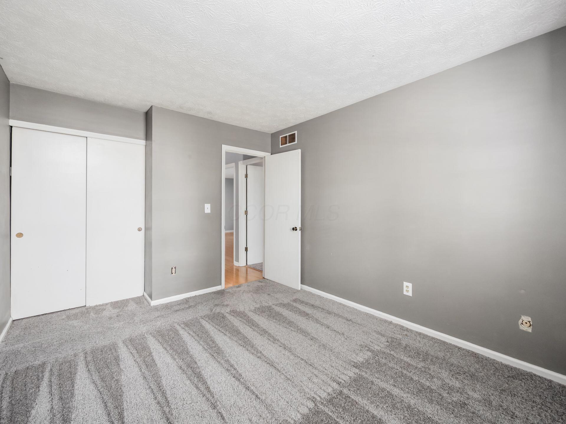 5314 Roscommon Road Dublin, OH 43017 - Photo 31 of 42
