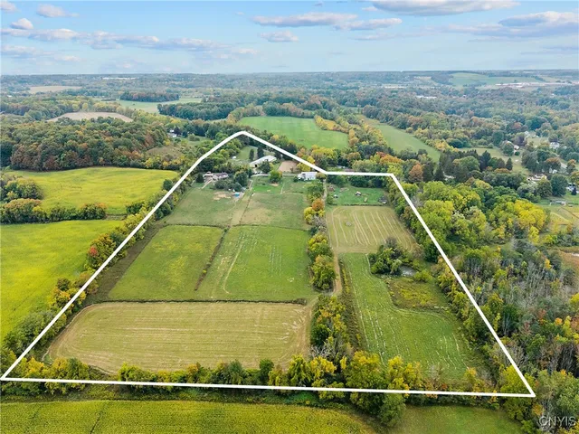 $599,900 | 693 Masters Road, Elbridge, NY 13060