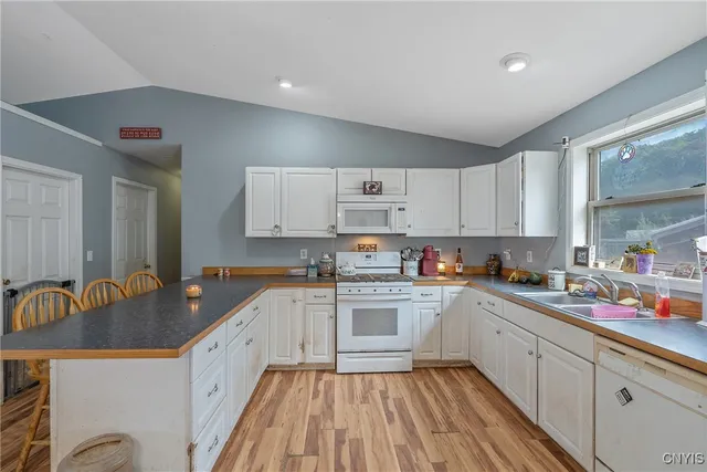 $599,900 | 693 Masters Road, Elbridge, NY 13060