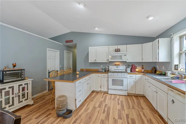 $599,900 | 693 Masters Road, Elbridge, NY 13060