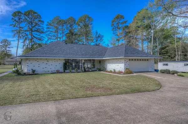 $449,777 | 6826 North Club Loop, Shreveport, LA 71107