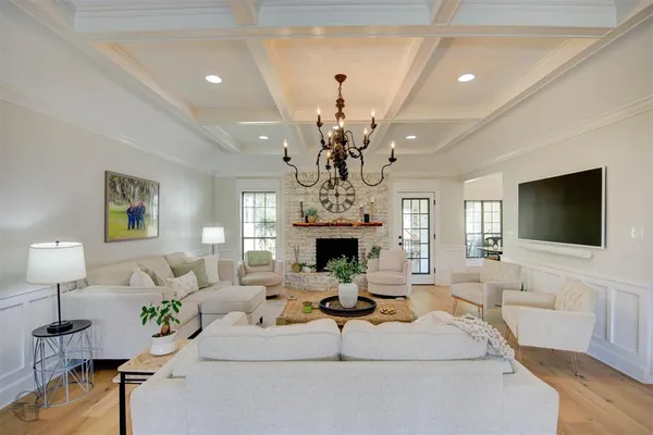 $449,777 | 6826 North Club Loop, Shreveport, LA 71107