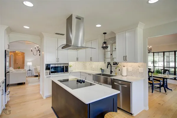 $449,777 | 6826 North Club Loop, Shreveport, LA 71107