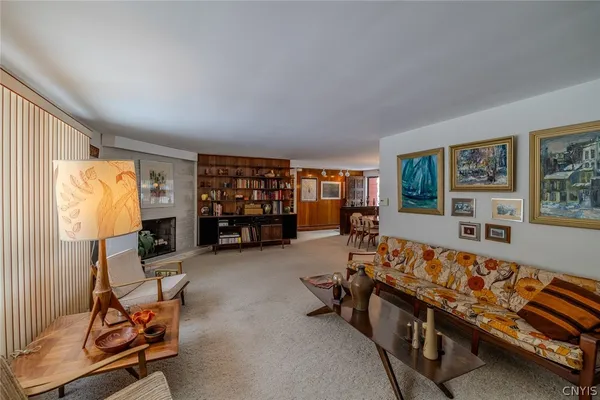 $297,000 | 100 Augusta Drive, Cicero, NY 13212