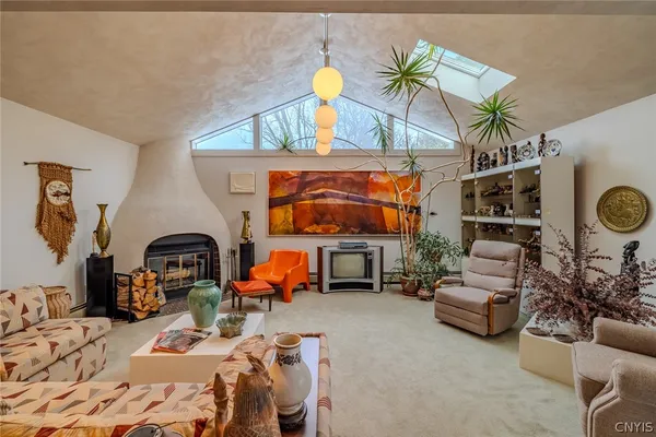 $297,000 | 100 Augusta Drive, Cicero, NY 13212