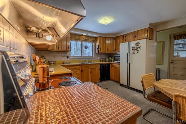 $297,000 | 100 Augusta Drive, Cicero, NY 13212