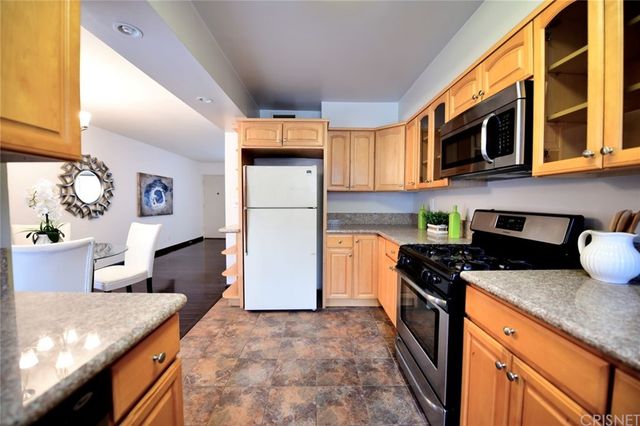 $460,000 | 330 North Howard Street, Unit 204, Glendale, CA 91206