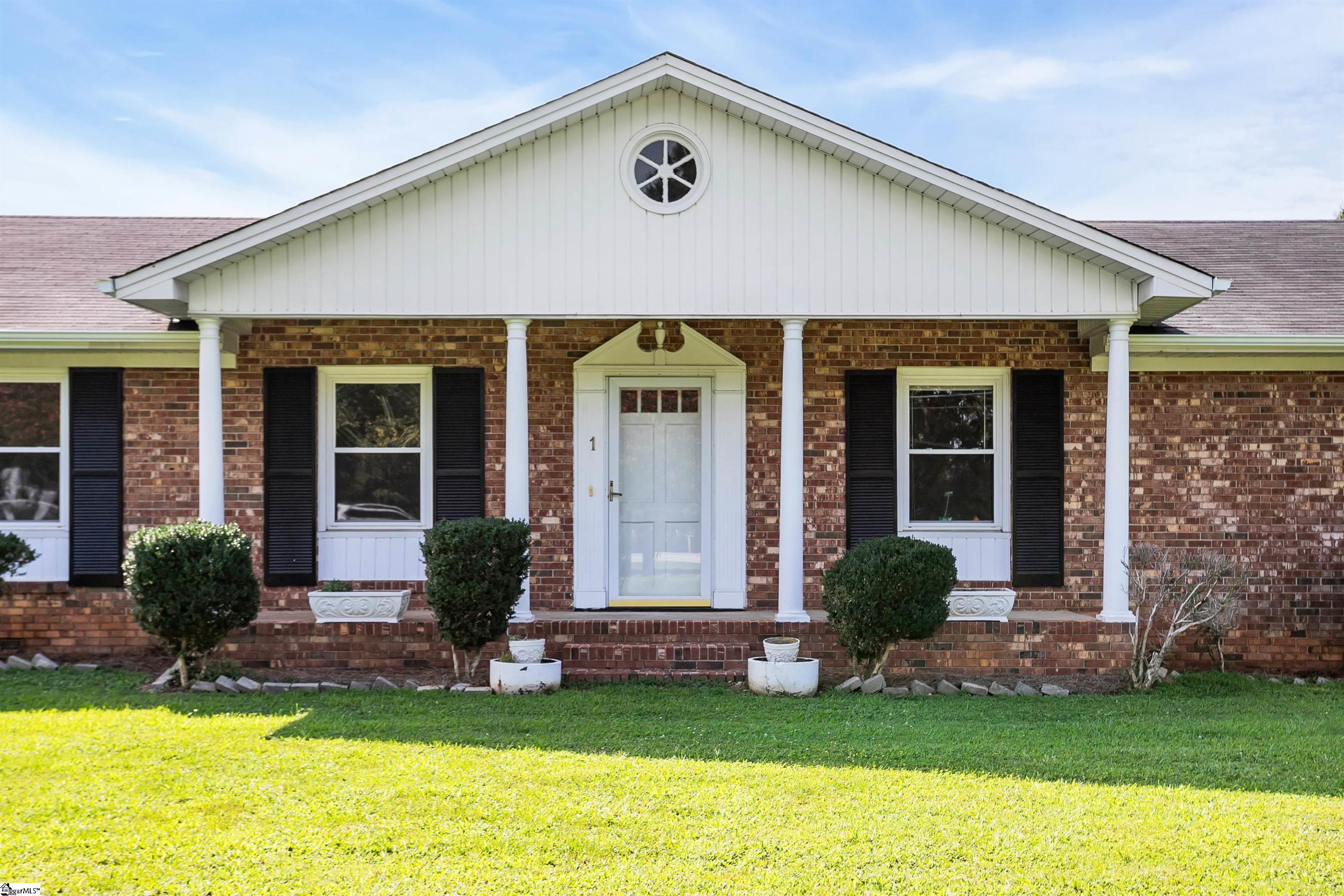 1 Vine Hill Road Greenville, SC 29607 - Photo 2 of 45 Gallery Image 2