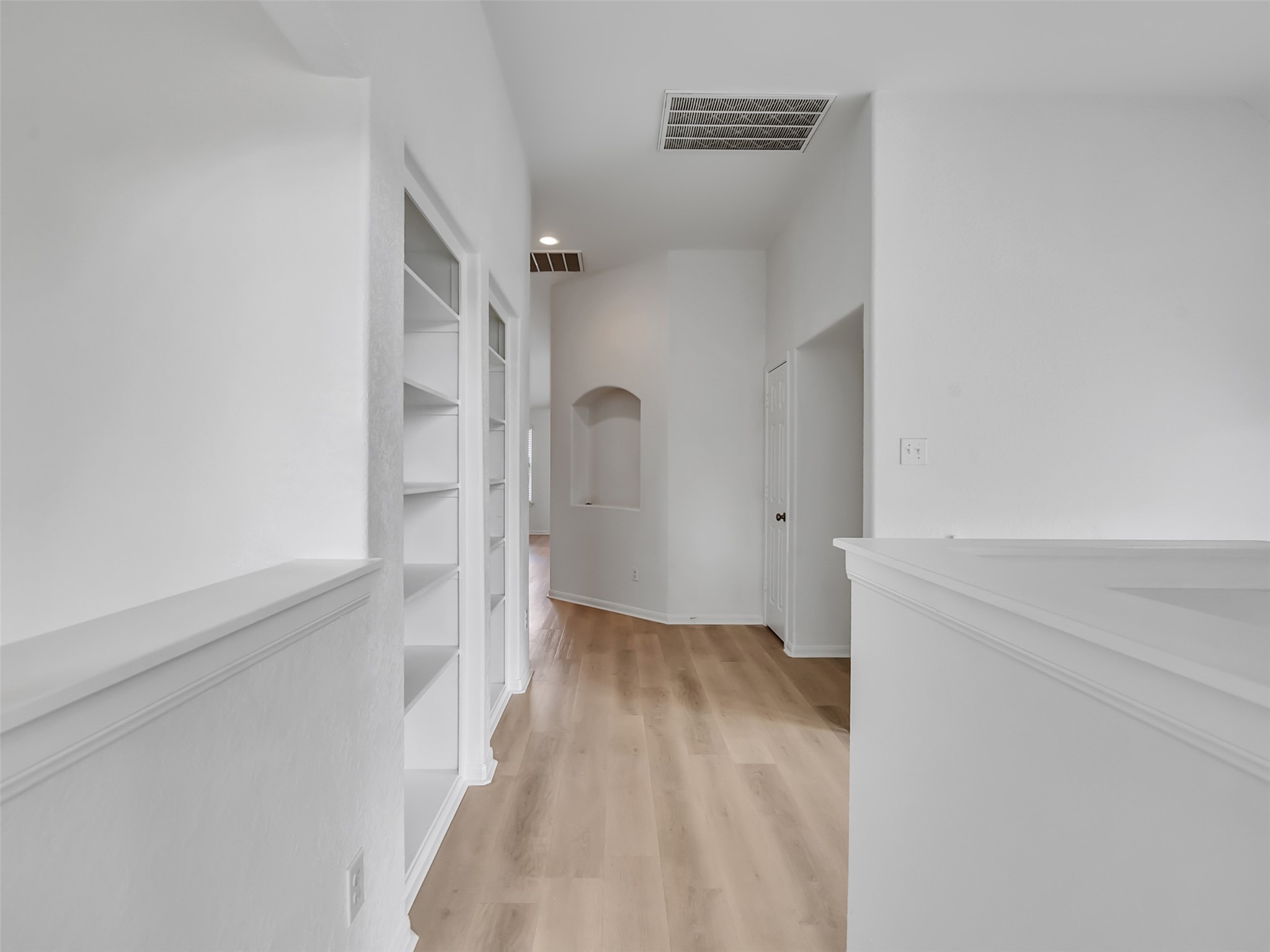 3502 Single Ridge Way Katy, TX 77493 - Photo 22 of 46 Hallway (Upstairs)