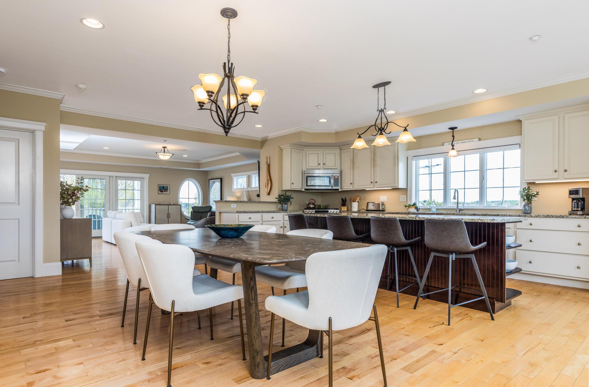 19 Bridge Street, Unit 1 Kittery, ME 03904 - Photo 10 of 44