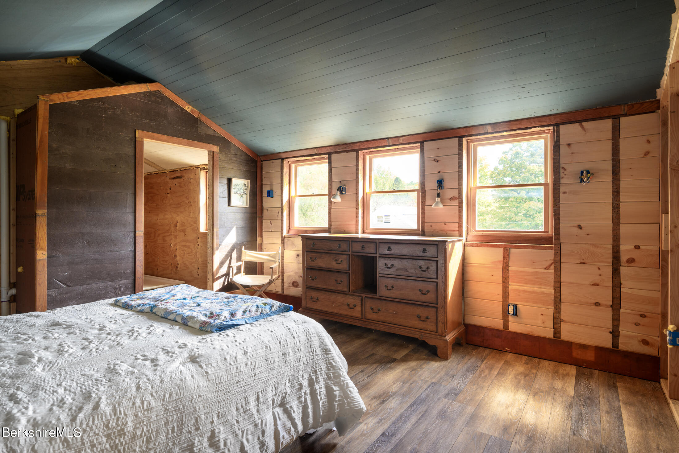 3310 Vt Route Pownal, VT 05261 - Photo 39 of 48 2nd Floor Bedroom Suite