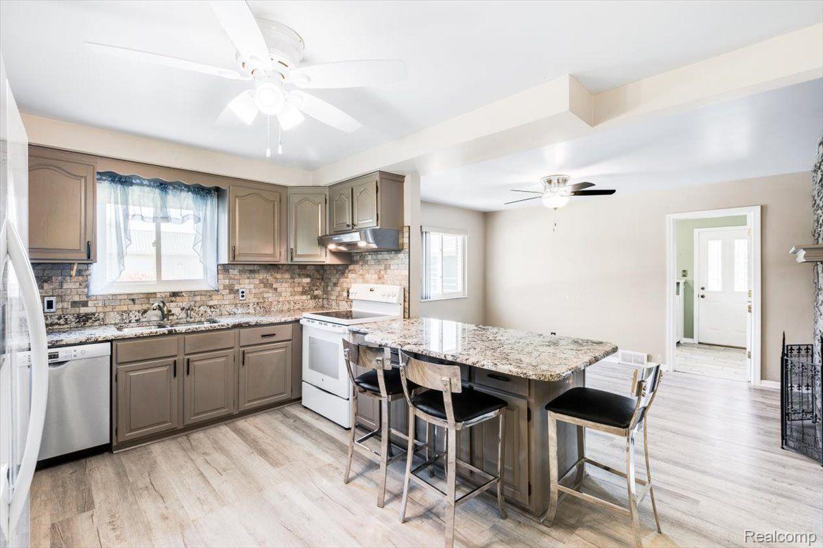 10249 Lindsey Road Casco, MI 48064 - Photo 26 of 35 Gallery Image 26