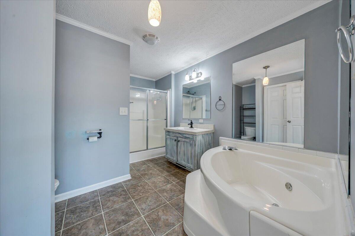 1309 Gate Lane Moneta, VA 24121 - Photo 16 of 35 20-MIB09438