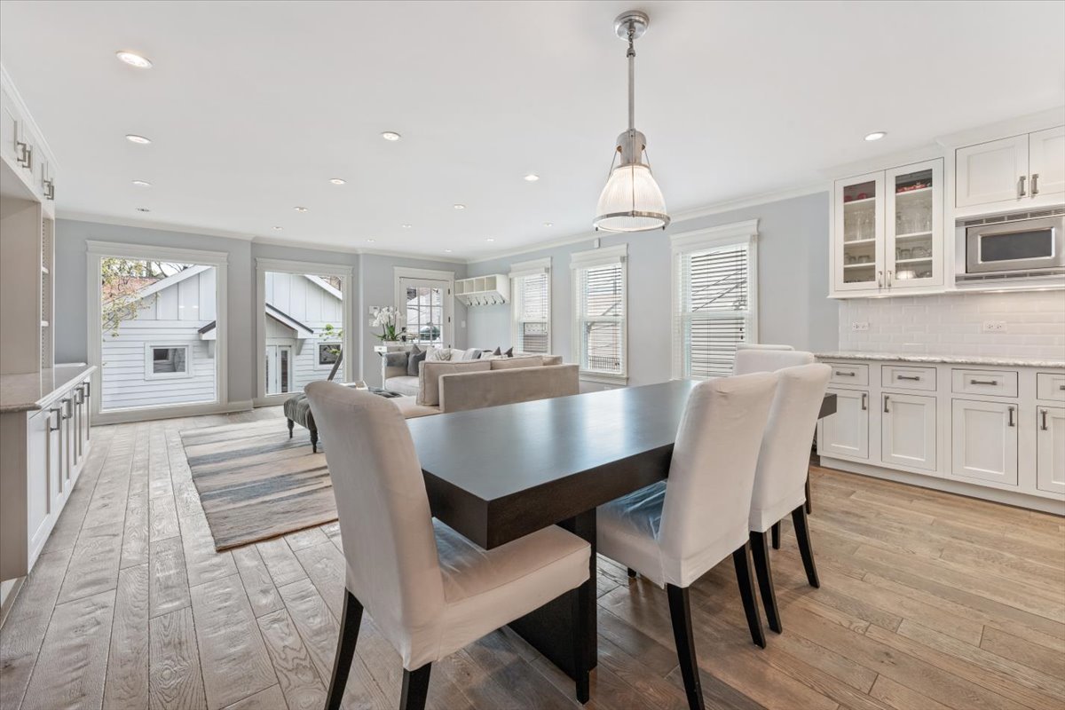 1019 West George Street Chicago, IL 60657 - Photo 4 of 43