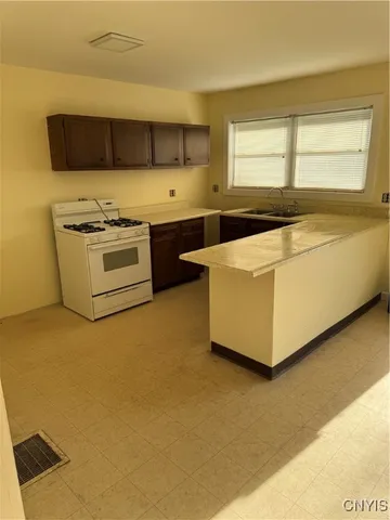 $159,900 | 598 Turnpike Road, Aurelius, NY 13034